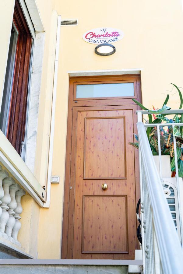 Charlotte Appartamento Con Parcheggio, 5 Terre, Vicino Stazione Специя Екстериор снимка