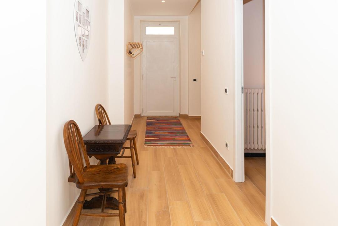 Charlotte Appartamento Con Parcheggio, 5 Terre, Vicino Stazione Специя Екстериор снимка